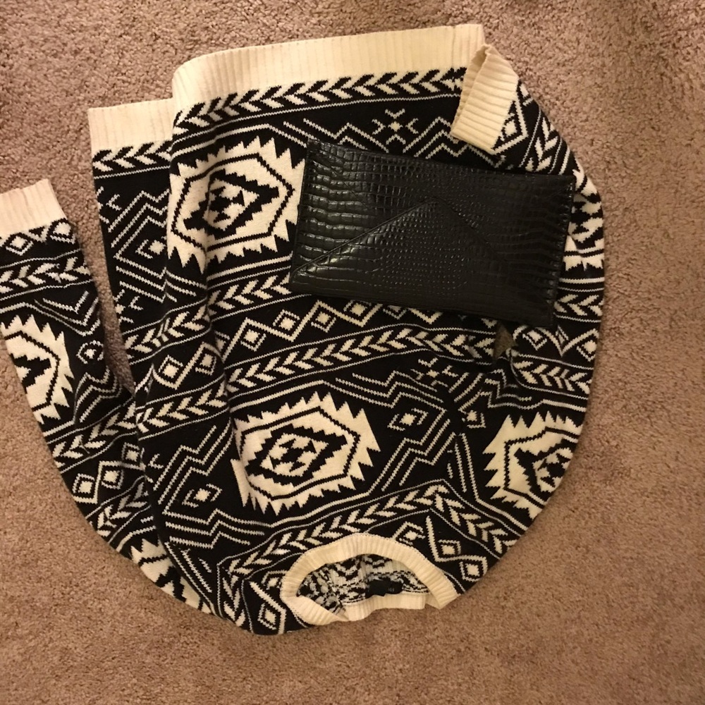 Clothes - Picture 6 of 8